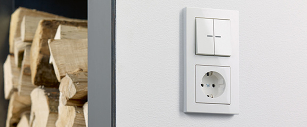 JUNG KNX Taster F 10 bei Elektro Blum in Heßdorf